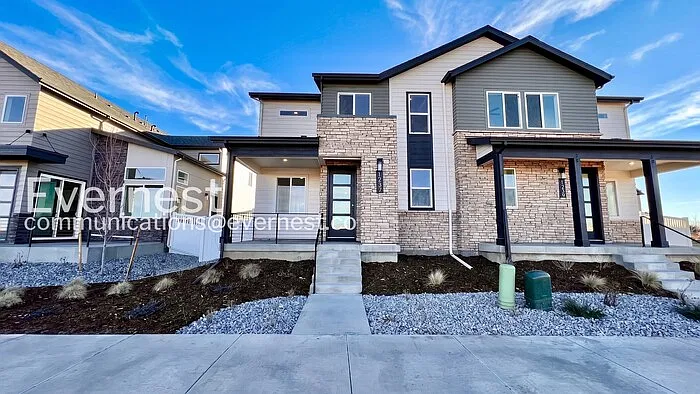 3 bed, 2.5 bath, 1700 sqft, $2,845 — Photo 1