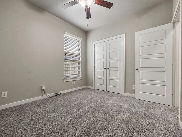 574 Creekside Frst — Photo 7