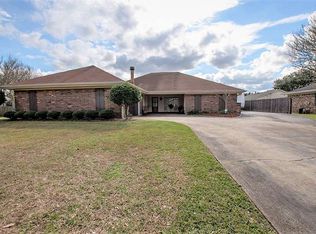 304 Hermitage Dr, Thibodaux, LA 70301