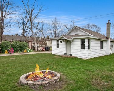 209 Congress, Watervliet, MI, 49098