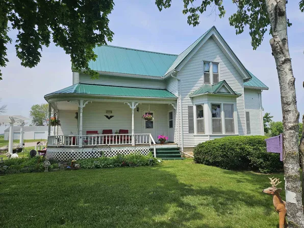 7310 Old 57 Rd, Greenleaf, WI 54126
