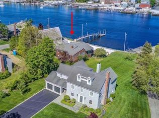 183 Mathewson Rd, Barrington, RI 02806