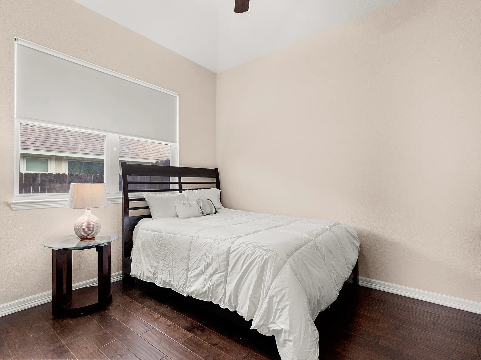 4 bed, $4,800 — Photo 4