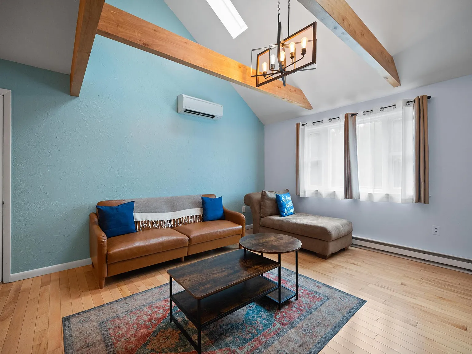 5 bed, 1512 sqft, $2,650 — Photo 3