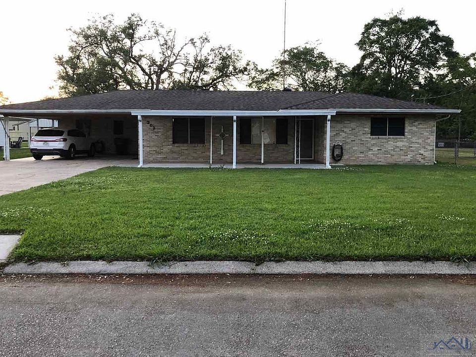 1st image of 203 Mary Ann Ave