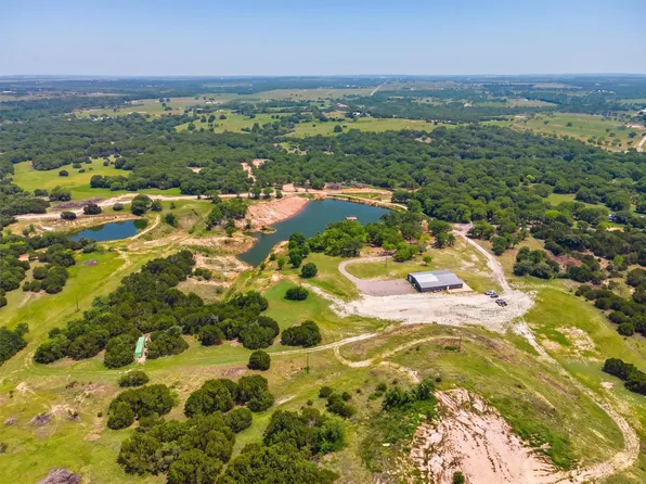 550B Manley Ln, Weatherford, TX 76088