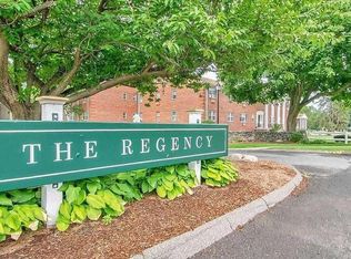 28 Regency Park Dr, Agawam, MA 01001