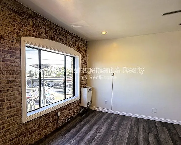 2195 Whittier Blvd #205 — Photo 9