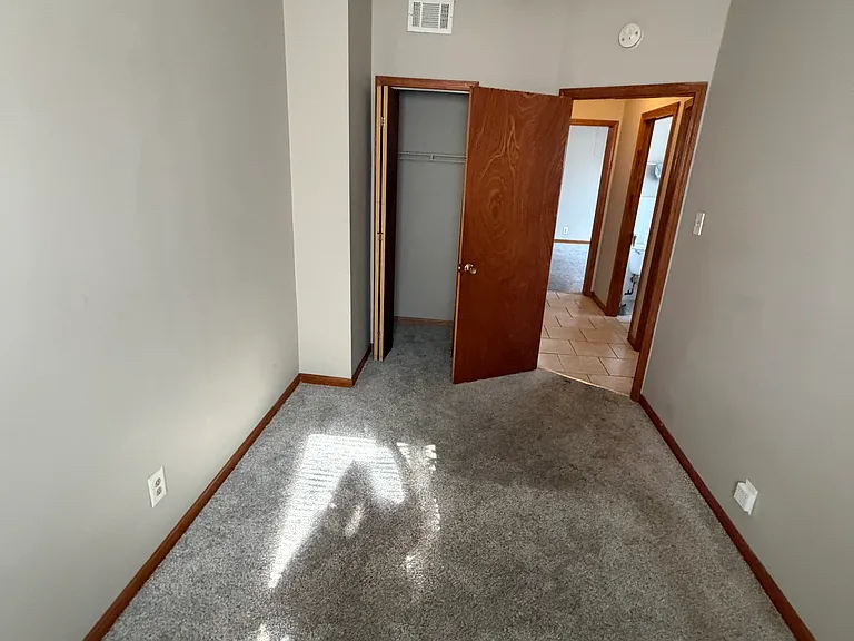 7952 S Ashland Ave #2R — Photo 4