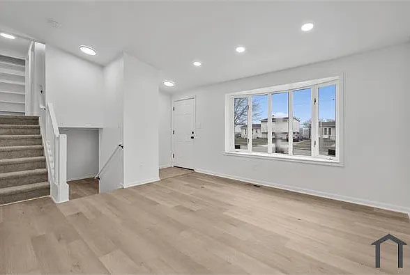 9342 Birch St — Photo 10