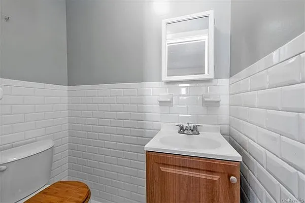 Rented by Compass | media 29