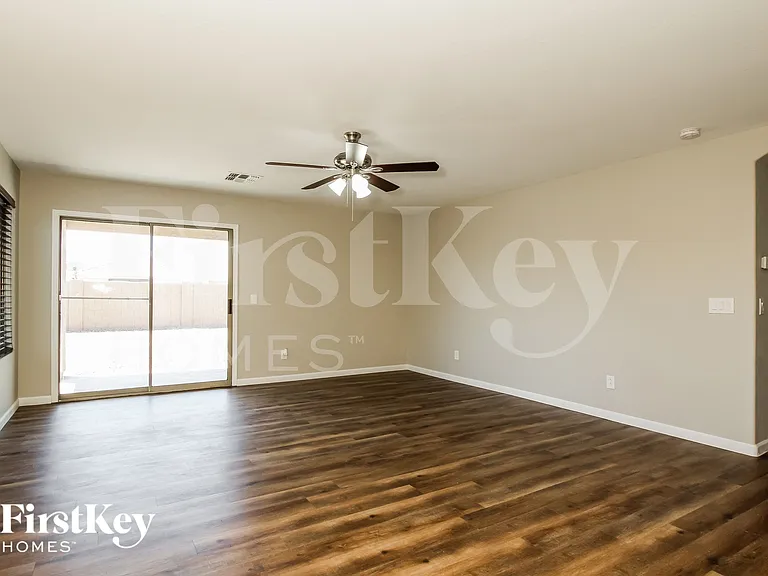 7221 W Marlette Ave — Photo 4