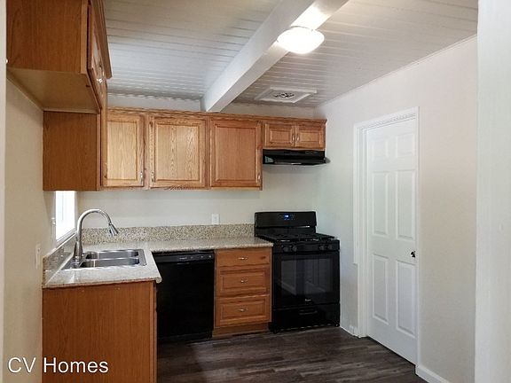 3rd image of 5808 61st St