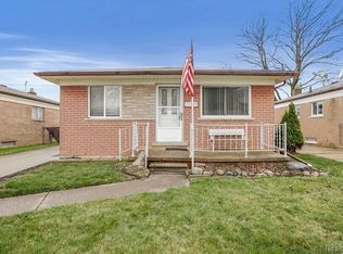 32189 Ruehle Ave, Warren, MI 48093