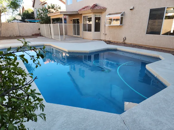 4122 E Windsong Dr, Phoenix, AZ 85048