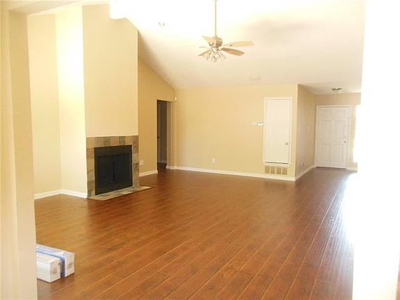 4th image of 2605 Kimberly Dr