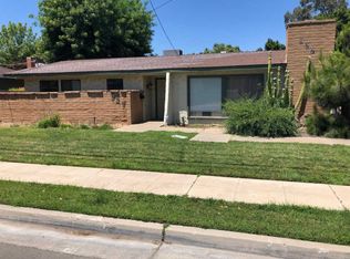 927 E Ashlan Ave, Fresno, CA 93704