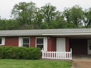 58 Dianne Dr, Belleville, IL 62220