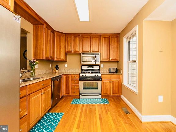 5th image of 13713 Crystalford Ct