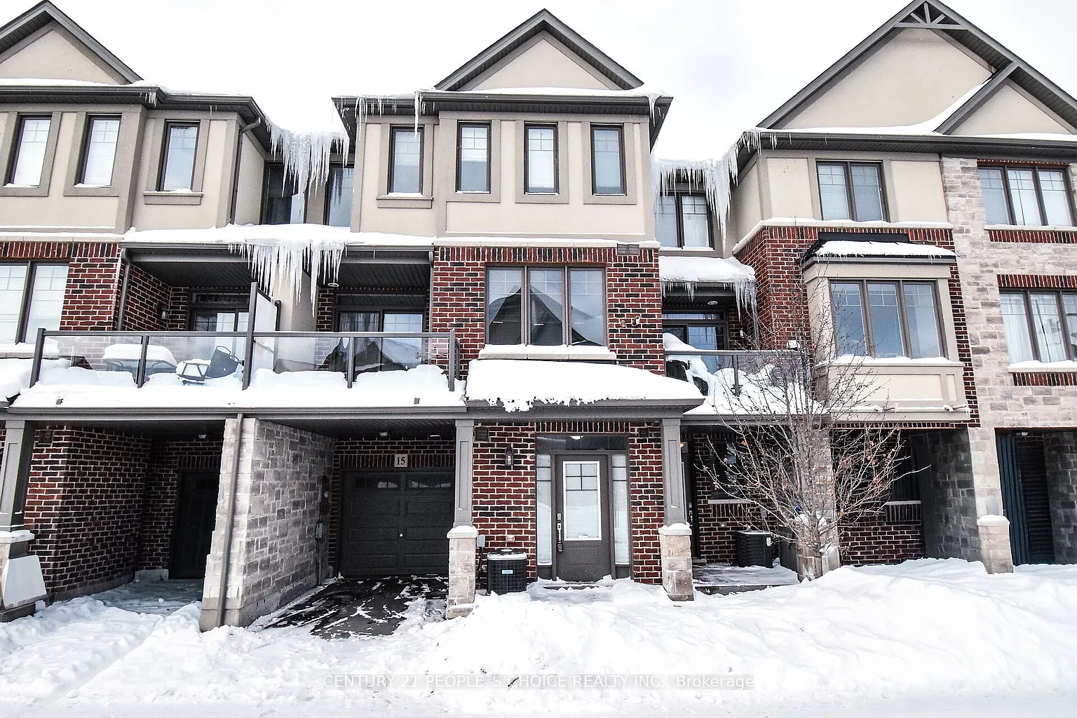 15 Hoffman Ln photo 1