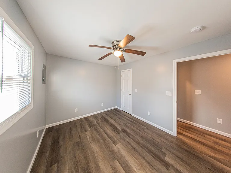 120 Lake Dr #3 — Photo 23