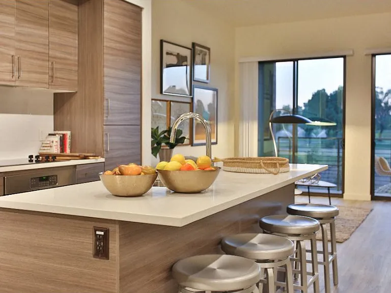 Dusk Scottsdale Apartments — Photo 15