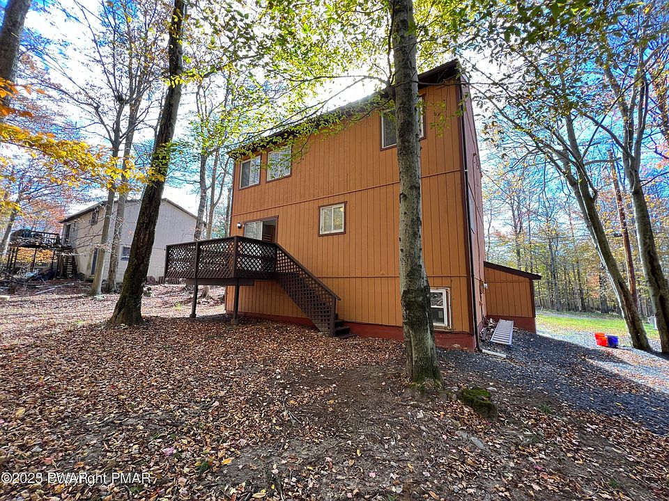 2nd image of 1059 Country Place Dr