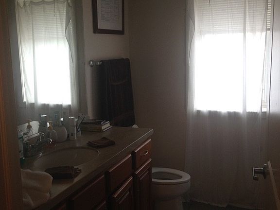 4th image of 5588 N Lincoln Ave APT 303