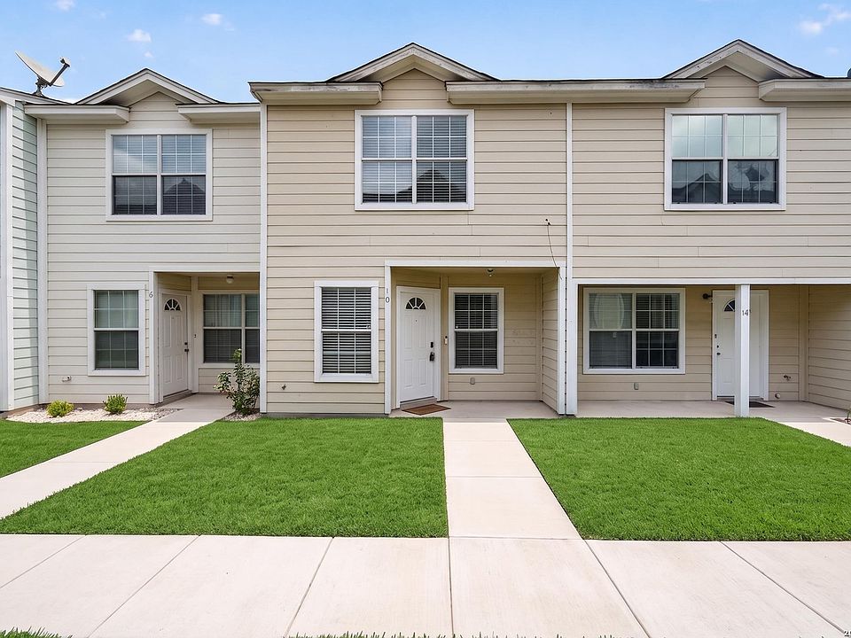 1st image of 10 Bratton Dr
