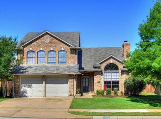 3909 Cedar Ridge Dr, Bedford, TX 76021