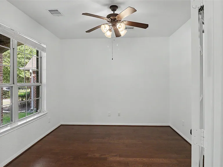 99 Sagamore Ridge Pl — Photo 15
