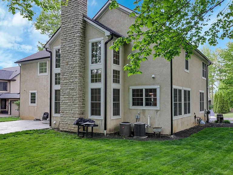 7097 Pleasant Colony Cir — Photo 89
