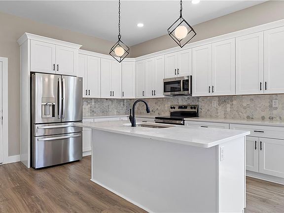 2nd image of 4529 Alliance Rd