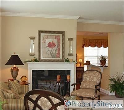 3rd image of 1805 Alexander Dr