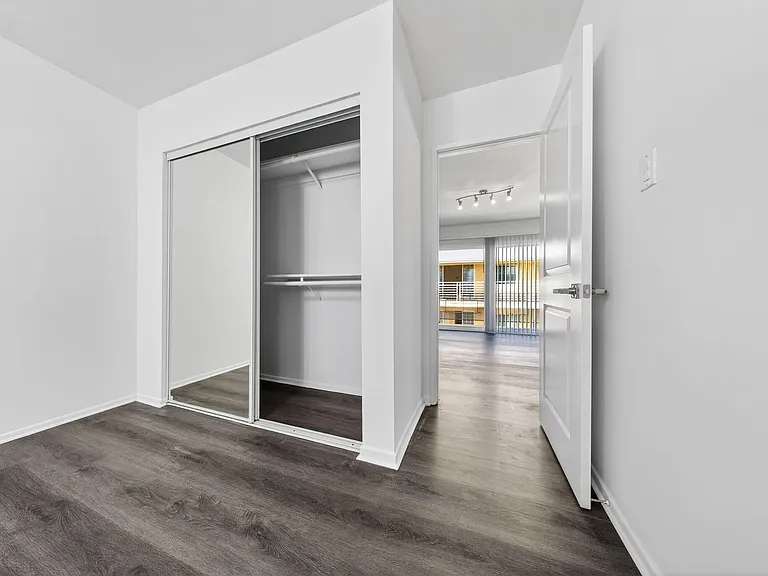 15114 Dickens St. — Photo 24