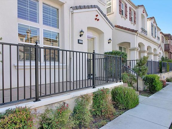3rd image of 3126 Tuscolana Way