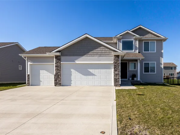 1170 Cedar St, Waukee, IA 50263