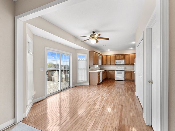 3rd image of 1817 London Way