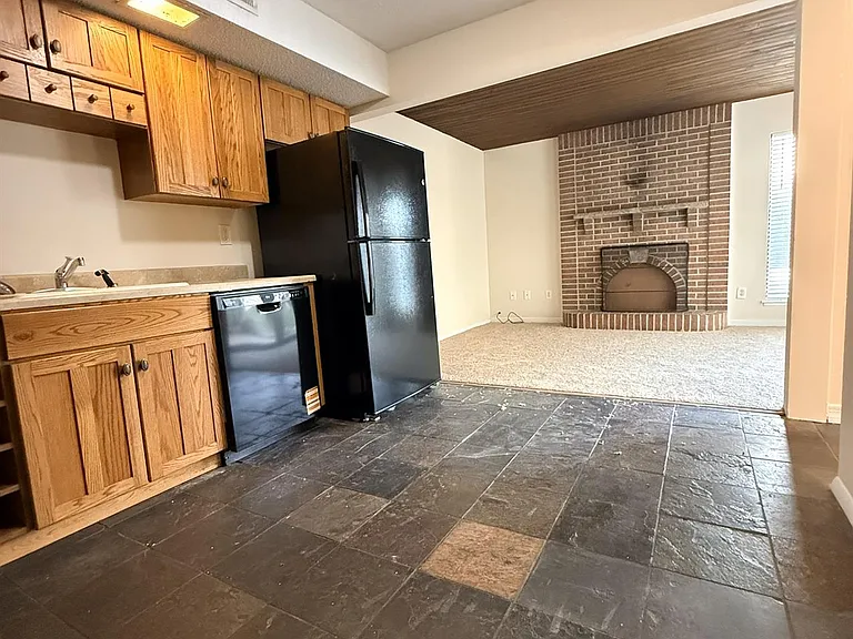 504 Heritage Dr — Photo 11