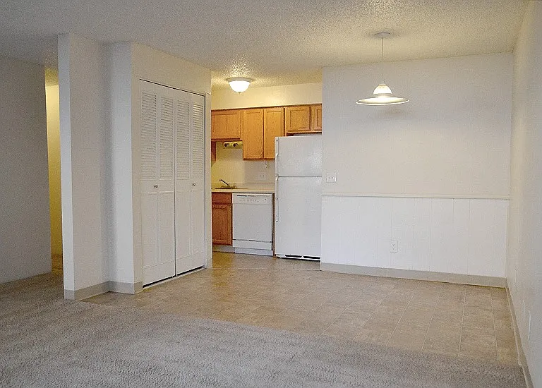 Canyon Crest — Photo 9