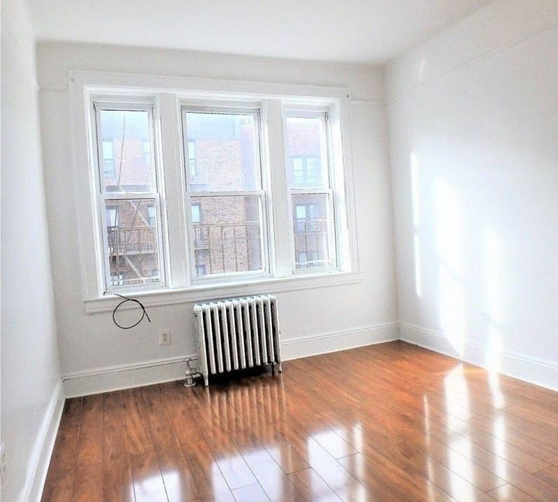 1st image of 4127 67th St APT 3F