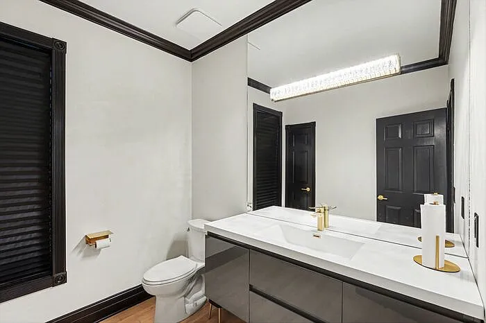 6986 Montgomery Dr — Photo 24