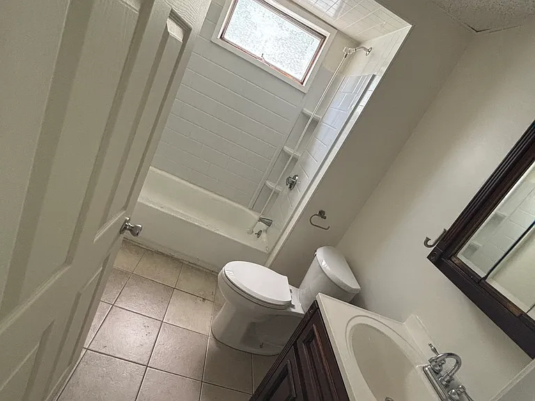 91 E Main St #1 — Photo 8