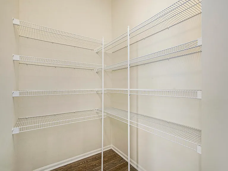 2895 Dillon Dr — Photo 17