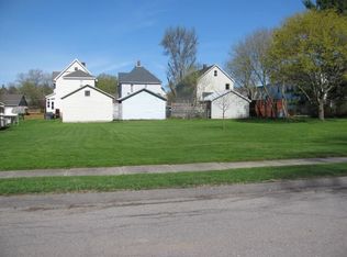21 Parkwood Ave, Johnstown, NY 12095