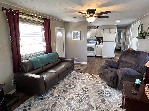 4th image of 3025 Saralake Blvd