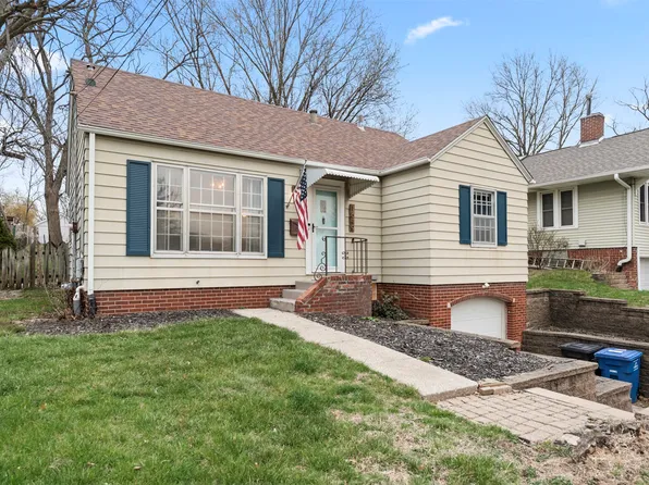 1649 Northwest Dr, Des Moines, IA 50310