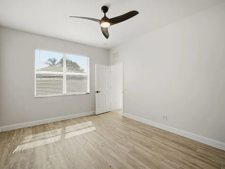 7632 Armonk Ln — Photo 14