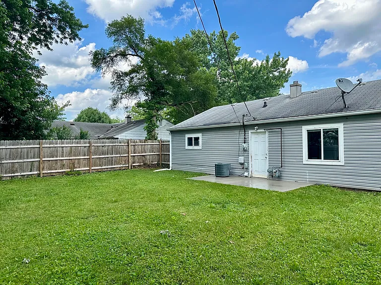4834 Karen Dr — Photo 10