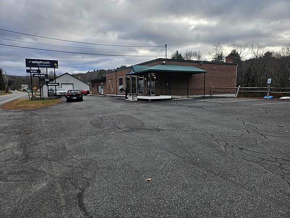 3rd image of 240 Meriden Road